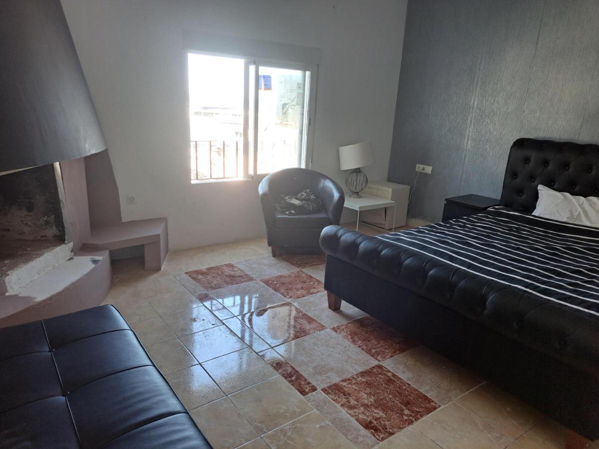 Private Suites In Huge Penthouse 1St Line Puerto Banus, Incredible Views, Jacuzzis Марбелья Экстерьер фото